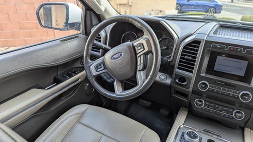 White 2021 Ford Expedition Max XLT