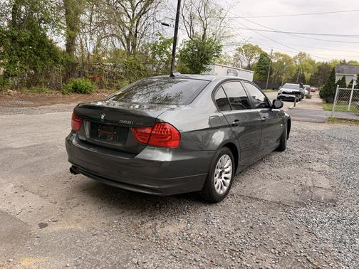 Blue 2009 BMW 328 i xDrive