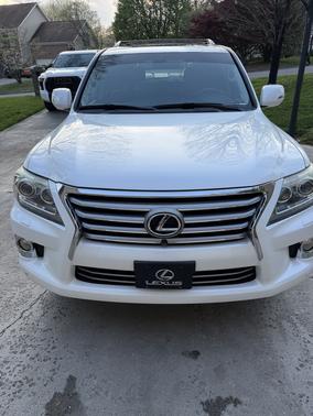 White 2013 Lexus LX 570 Base
