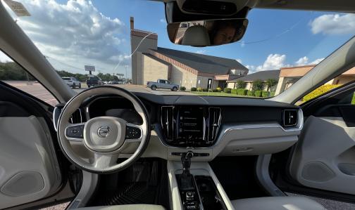 2018 Volvo XC60 T5 Momentum