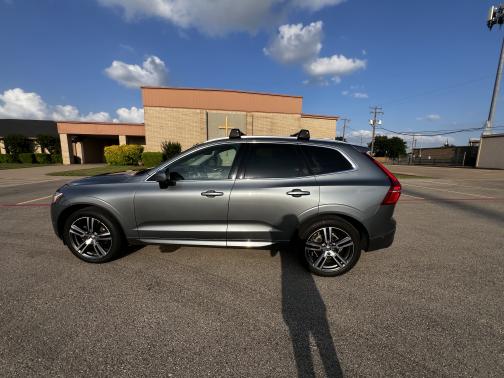2018 Volvo XC60 T5 Momentum