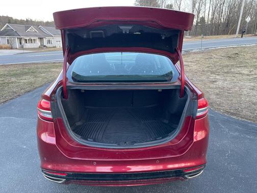 Red 2017 Ford Fusion SE