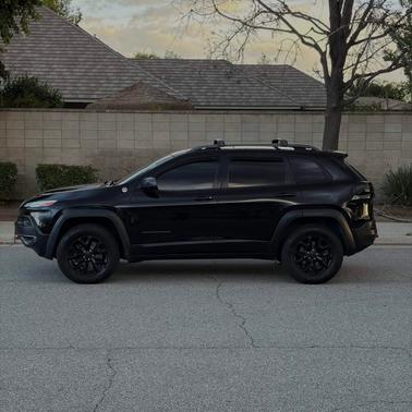 Black 2018 Jeep Cherokee Trailhawk