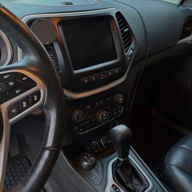Black 2018 Jeep Cherokee Trailhawk