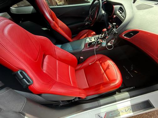 White 2018 Chevrolet Corvette Stingray