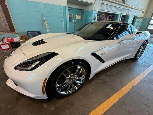 White 2018 Chevrolet Corvette Stingray