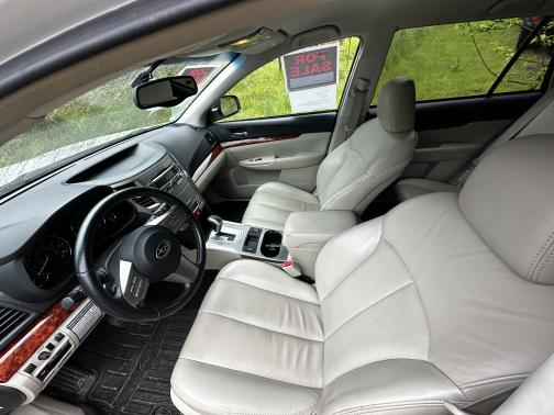 2010 Subaru Outback 2.5 i Limited