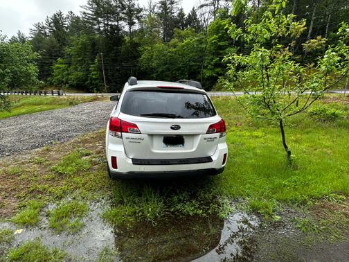 2010 Subaru Outback 2.5 i Limited