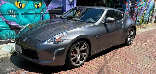 Gray 2017 Nissan 370Z Sport