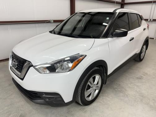 2020 Nissan Kicks S
