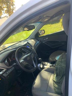 White 2014 Hyundai Santa Fe Sport 2.4L