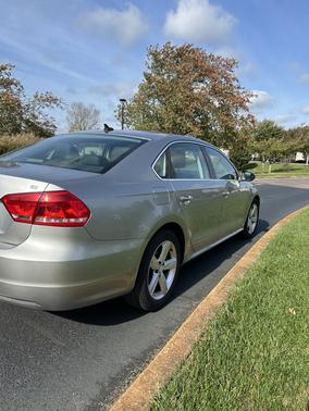2012 Volkswagen Passat 2.5 SE