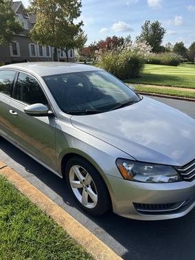 2012 Volkswagen Passat 2.5 SE