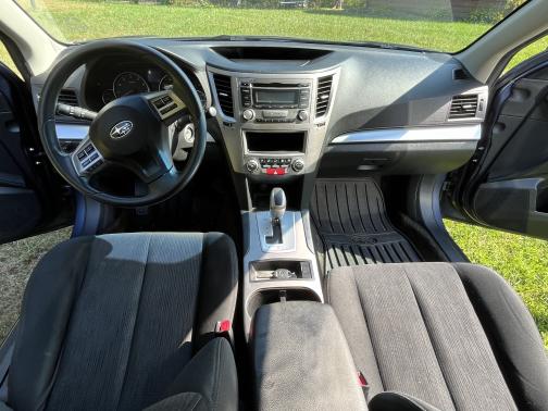 2014 Subaru Outback 2.5i