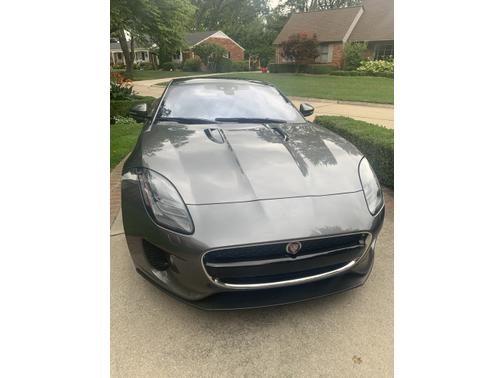 2019 Jaguar F-TYPE P300