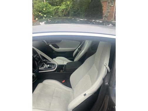 2019 Jaguar F-TYPE P300