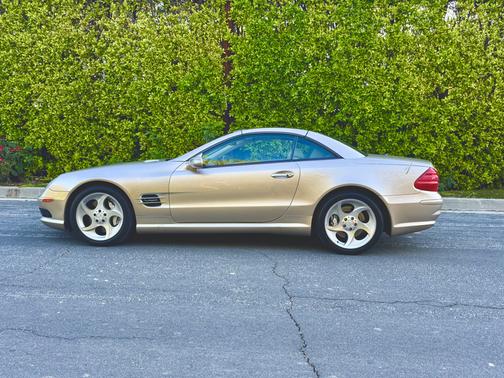 Beige 2004 Mercedes-Benz SL-Class SL600 Roadster