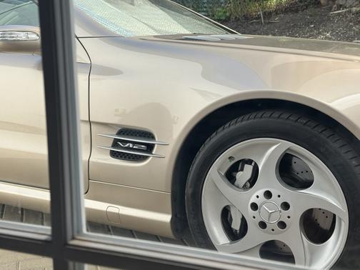 Beige 2004 Mercedes-Benz SL-Class SL600 Roadster