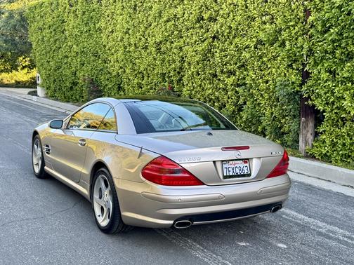Beige 2004 Mercedes-Benz SL-Class SL600 Roadster