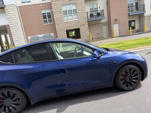 Blue 2023 Tesla Model Y Performance