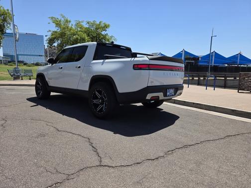 2022 Rivian R1T Adventure Package