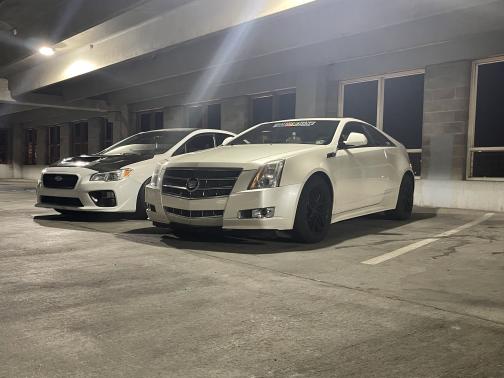 Photo 3 of 14 of 2011 Cadillac CTS Premium