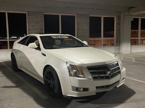 Photo 4 of 14 of 2011 Cadillac CTS Premium