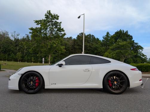 2015 Porsche 911 Carrera GTS