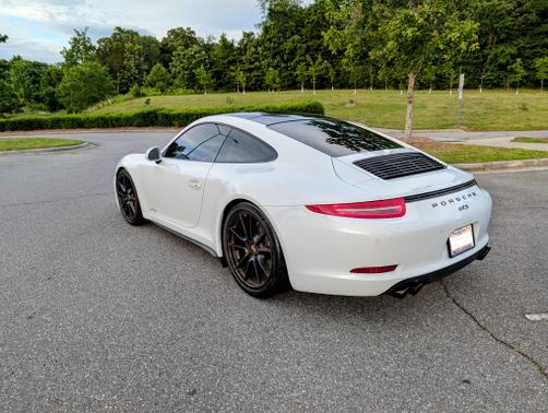 2015 Porsche 911 Carrera GTS