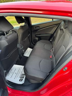 2019 Toyota Prius LE