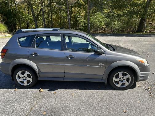 2008 Pontiac Vibe Base