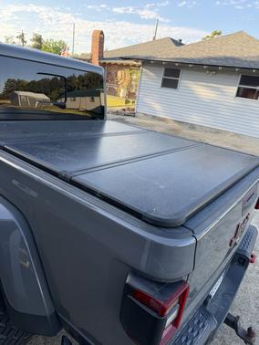 Gray 2021 Jeep Gladiator Rubicon