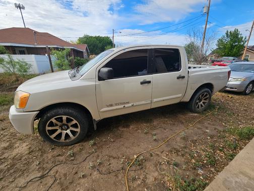 2008 Nissan Titan LE