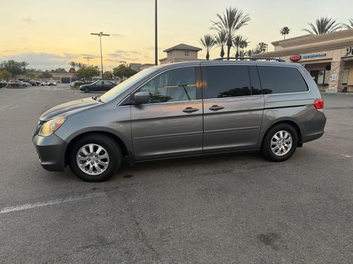 Gray 2009 Honda Odyssey EX
