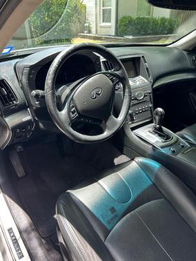 Silver 2013 INFINITI G37 Journey