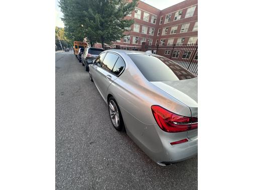 2017 BMW 750 i xDrive