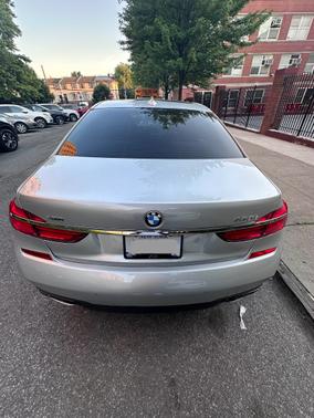 2017 BMW 750 i xDrive