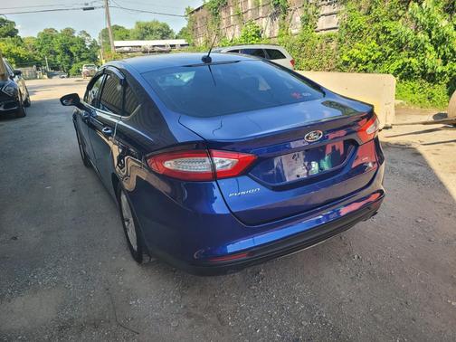 Blue 2016 Ford Fusion SE