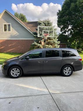 Gray 2014 Honda Odyssey EX-L