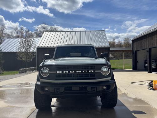 2022 Ford Bronco Black Diamond
