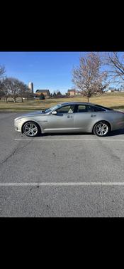 2012 Jaguar XJ Base