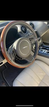 2012 Jaguar XJ Base