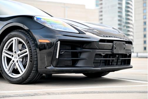 2025 Porsche Panamera 4
