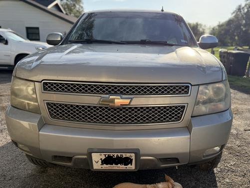 Silver 2008 Chevrolet Tahoe LT
