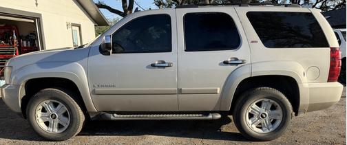 Silver 2008 Chevrolet Tahoe LT