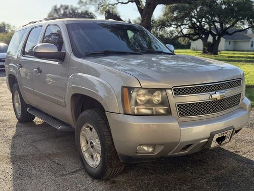 Silver 2008 Chevrolet Tahoe LT