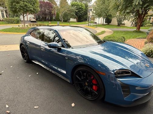 2023 Porsche Taycan Taycan GTS