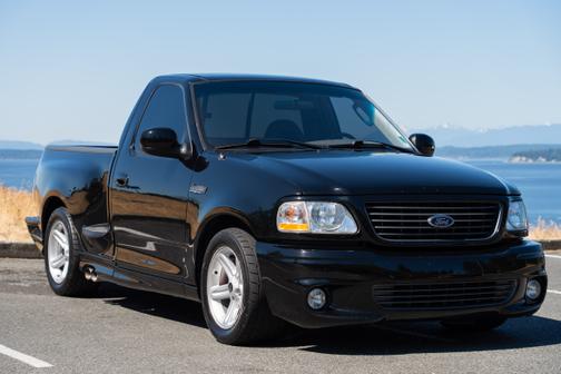 2003 Ford F-150 SVT Lightning Flareside