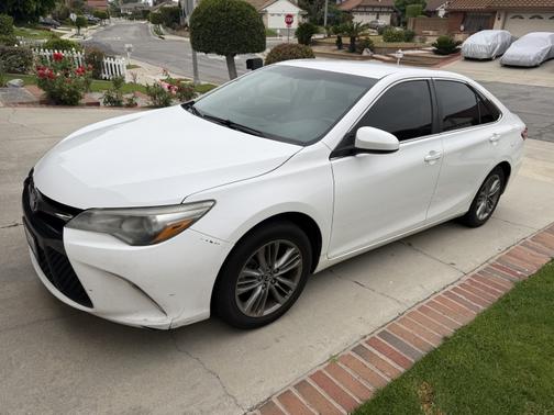 2015 Toyota Camry SE