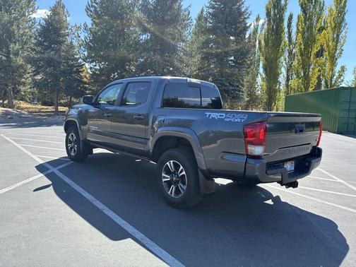 2017 Toyota Tacoma TRD Sport